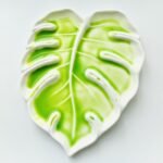 Bower Bird Porcelain Watercolor Palette 6.7in Monstera Leaf Artist Professional Ceramic Palette (Porcelain)